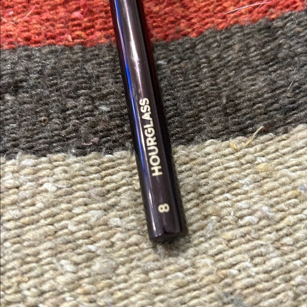 Hourglass #8 Brush